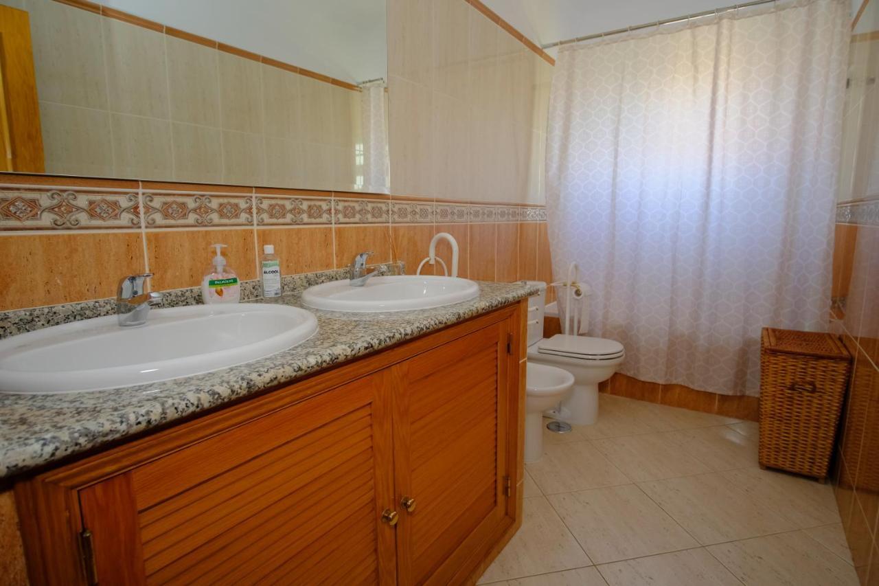 Apartamento T2 Em Condominio Fechado. Αλμπουφέιρα Εξωτερικό φωτογραφία