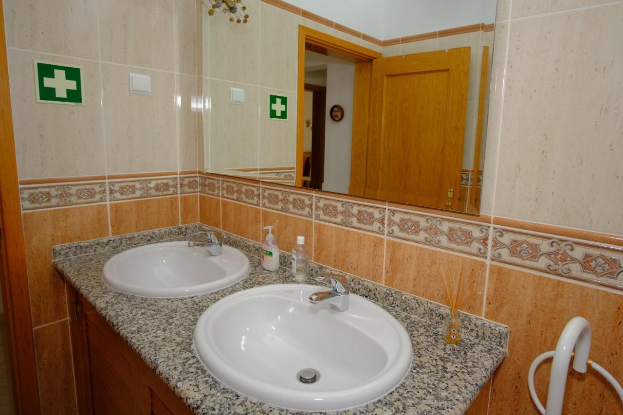 Apartamento T2 Em Condominio Fechado. Αλμπουφέιρα Εξωτερικό φωτογραφία