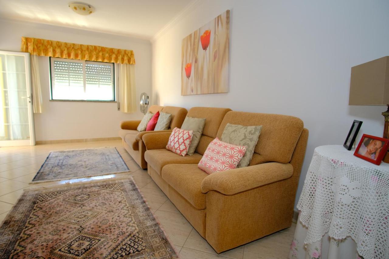 Apartamento T2 Em Condominio Fechado. Αλμπουφέιρα Εξωτερικό φωτογραφία