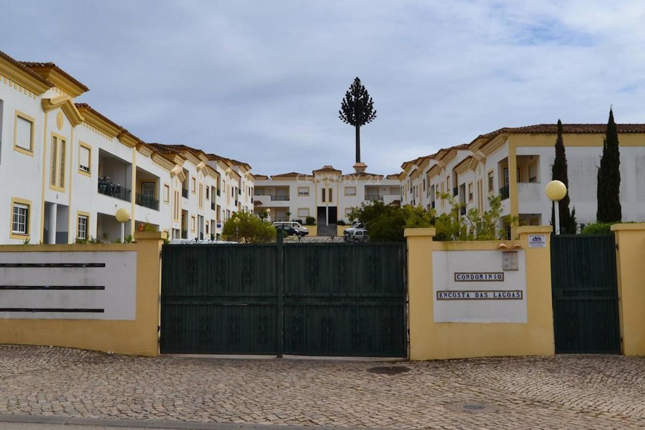 Apartamento T2 Em Condominio Fechado. Αλμπουφέιρα Εξωτερικό φωτογραφία
